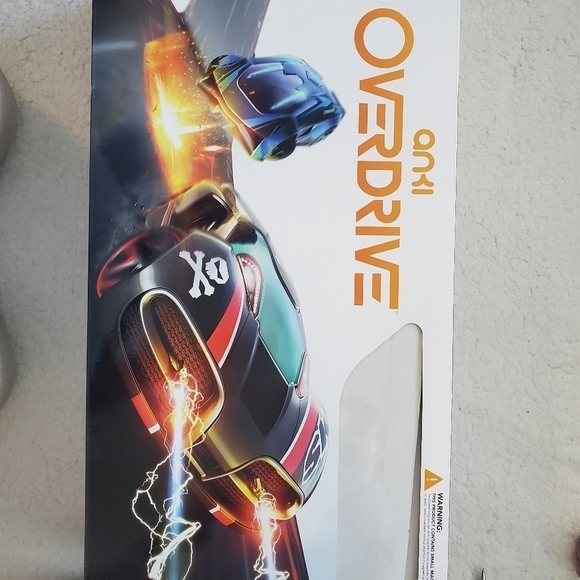 ANKI‎ OVERDRIVE Remote Control Race Car Starter Kit Barely used. - Picture 14 of 14